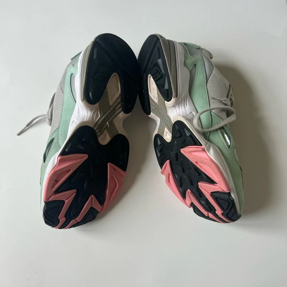 Adidas Falcon grey and green athletic shoe sneakers size 8 - Picture 4 of 7